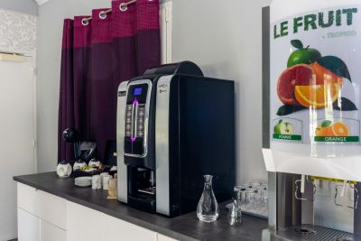 Hapy hotel houdan 78 43