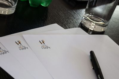 Hapy hotel houdan 78 98